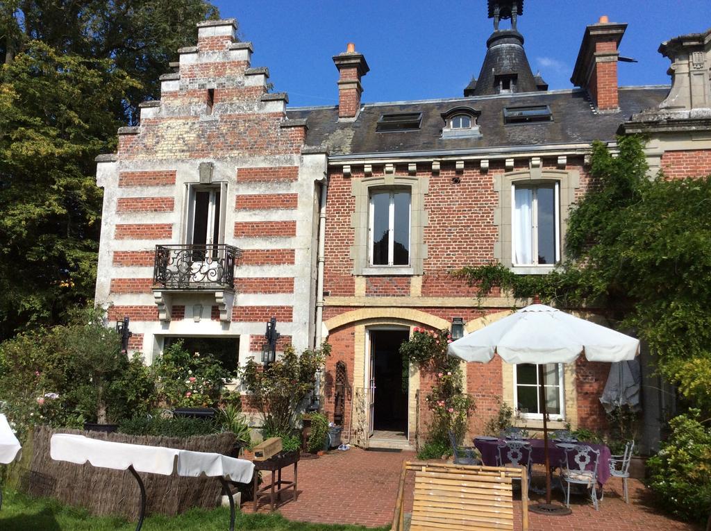مبيت وإفطار Chateau De Bertreville المظهر الخارجي الصورة