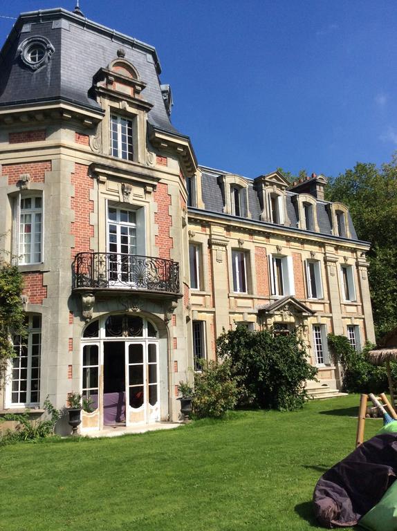 مبيت وإفطار Chateau De Bertreville المظهر الخارجي الصورة